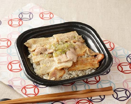 【弁当】●ねぎ塩豚カルビ丼(もち麦入りご飯)*