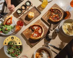 Vulcanos Chicago Style Pizza (Chapalita)