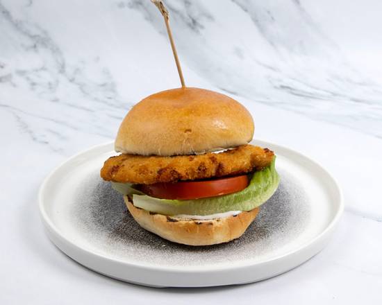 BUTTERMILK CHICKEN BURGER