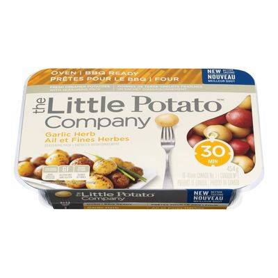 The Little Potato Company · Ensemble à rôtir et pommes de terre aromatisées à l'ail et fines herbes (454 g) - Garlic & herb potatoes (454 g)
