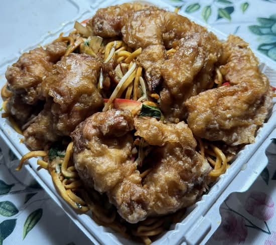 Special Wing Chow mein
