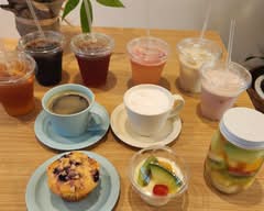 EMMA FRUITS ＆ DELI