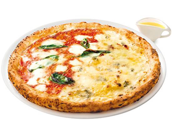 【ハーフ＆ハーフ】（Lサイズ）マルゲリータ/4種のチーズのピッツァ～BIOのハチミツ付き～ [Half & Half](L size)MARGHERITA / QUATTRO FORMAGGi（2,990円～）