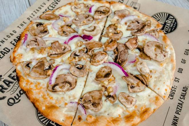 White Mushroom Pizza