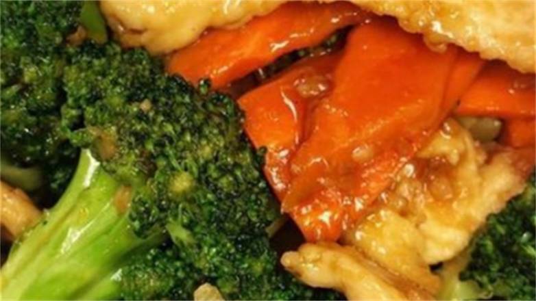C6.Broccoli Chicken-芥兰鸡