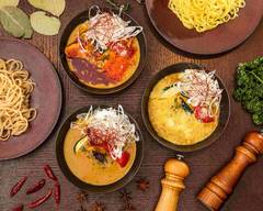 フレンチ５０年の歴史が生んだ極上のカレーつけ麺 Curry Tsukemen(Dipping noodle) The history of French MAXiM'S DE PARiS made