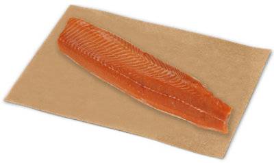 Atlantic Salmon Fillet (1 lbs)