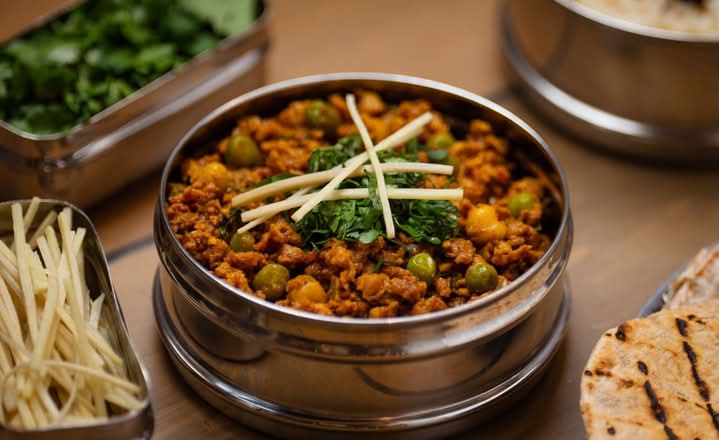 Mowgli Keema Karma (Ve) (V)