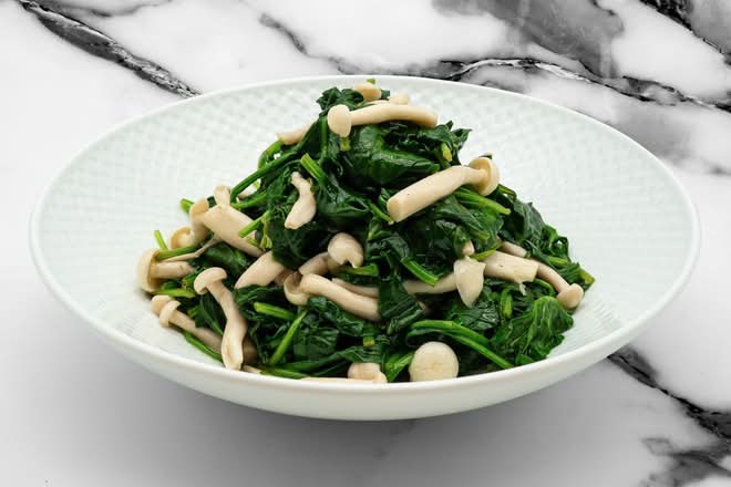 Garlic Spinach