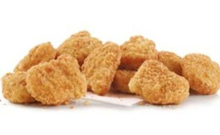 25 Nuggets + 2 Papas Medianas