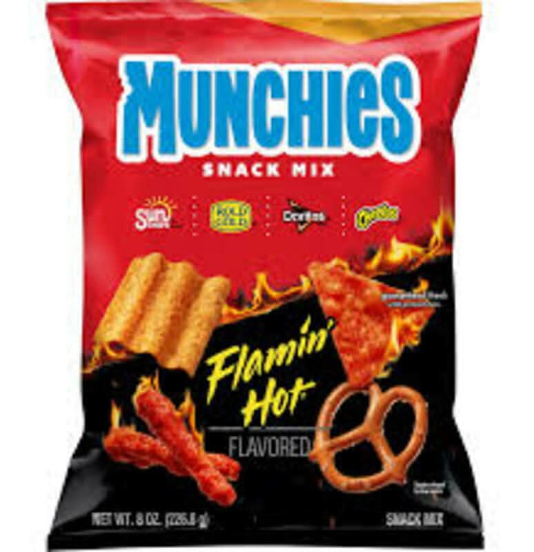 Munchies Flamin Hot 8oz