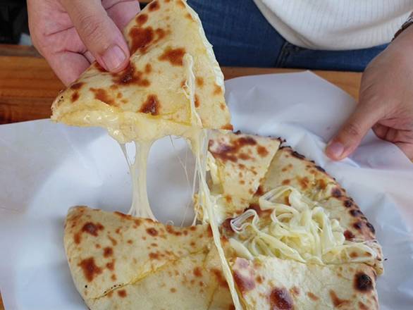 Spice Chees Naan