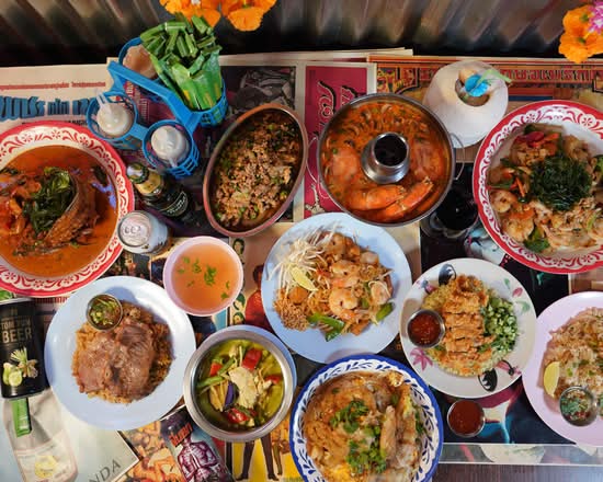 BANGKOK STREET Thai Street Food 