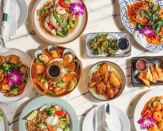 Udomsuk Thai Kitchen And Bar (313 Littleton Rd, Unit 2)