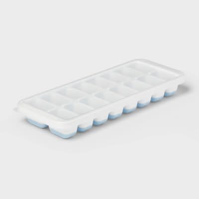 Room Essentials Ice Cube Tray Soft Release With Lid, White