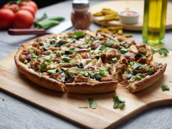 Halal Mediterranean Combo Pizzatwist