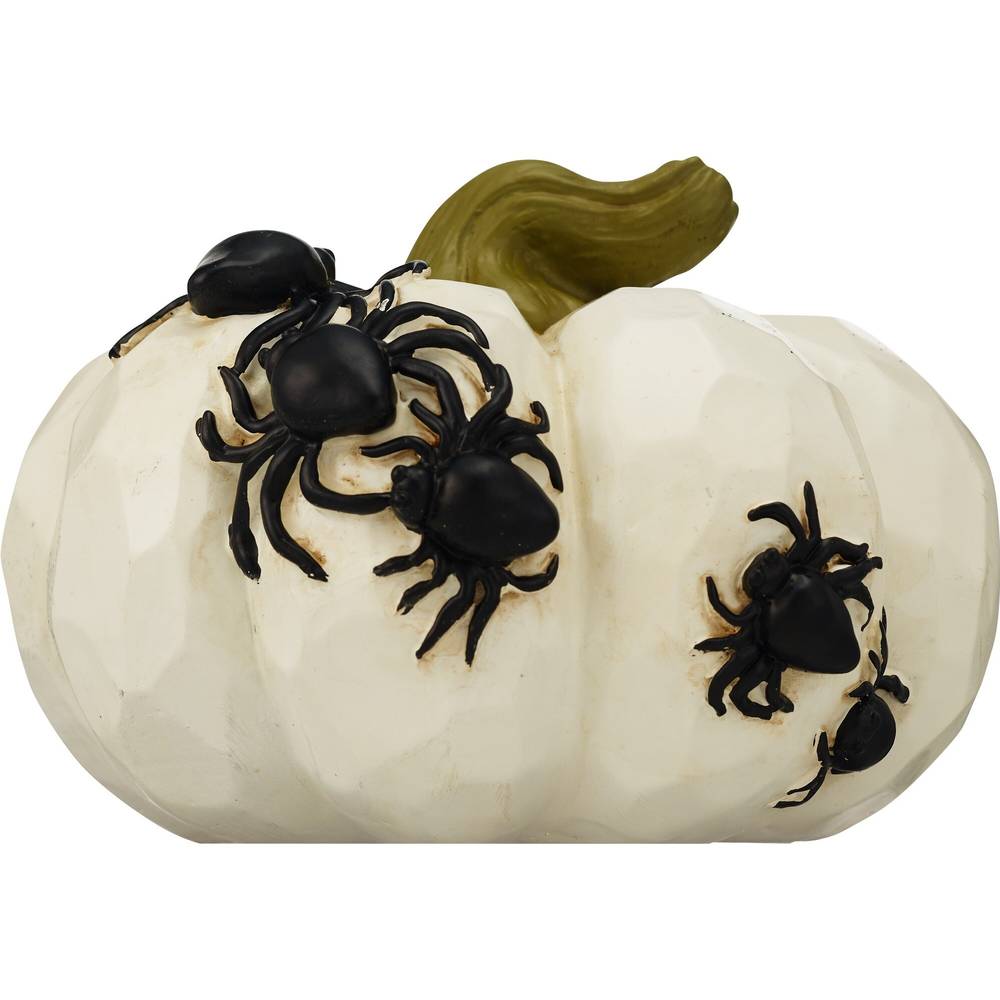 White Pumpkin with Bats, Short