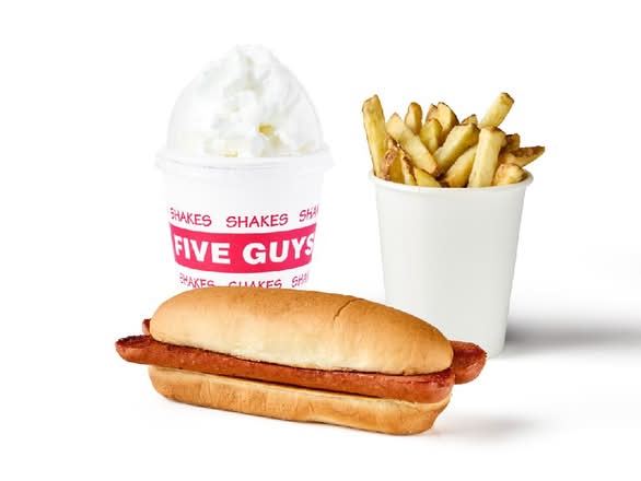 Kids Menü Hotdog mit Mini Shake