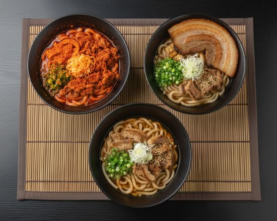 [牛モツたっぷり！] かすうどん専門店 つんつるてん 新宿店　[Plenty of beef offal!] Kasu udon specialty restaurant Tsuntsuruten Shinjuku branch			