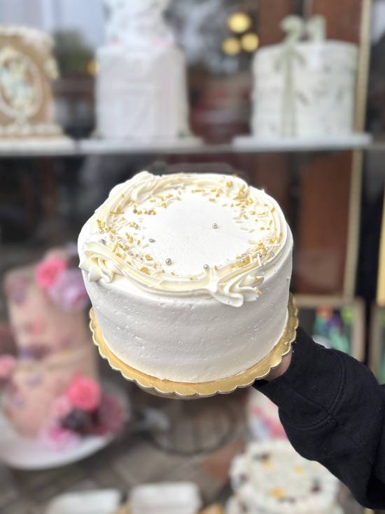 Vanilla Buttercream Cake