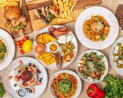 Early Bird Eatery & Specialty Coffee