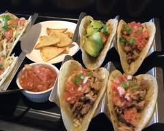 入皆亭（いるみなてい）タコス Iruminatei Tacos