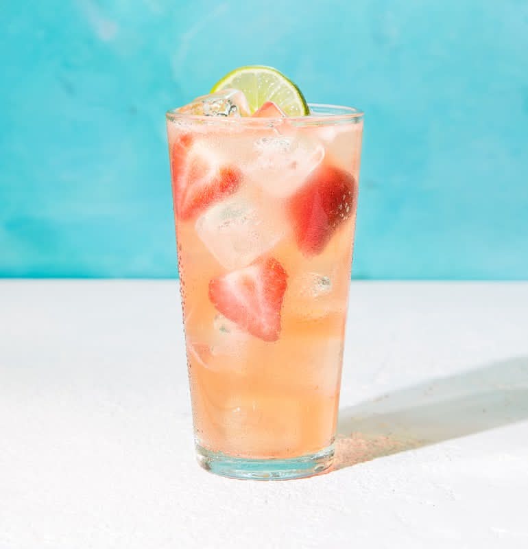 FRESH STRAWBERRY MANGO COOLER