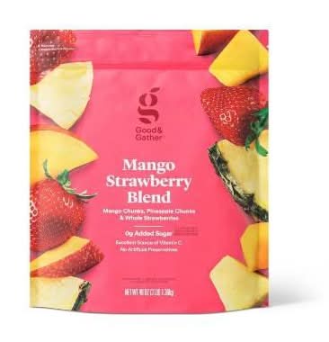 Good & Gather Mango Strawberry Fruit Blend (48 oz)