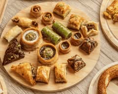 Çay & Tatli - Baklava & Künefe