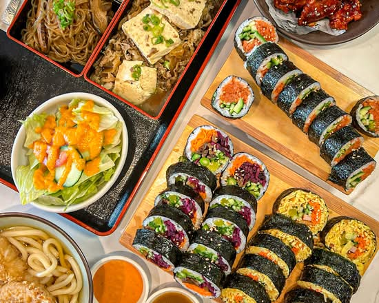 Maki Stand Roll & Bento