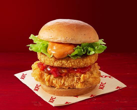 カリホクハッシュのフィレバーガー辛口 Crispy-Fluffy Hashbrown in Chicken Fillet Burger spicy