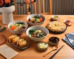 燉日子 l 牛肉麵拌麵專賣