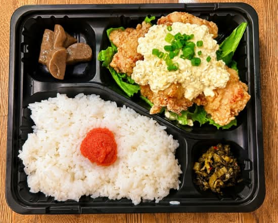 博多餃子酒場 シロナガスクジラの出前・宅配・テイクアウトメニュー