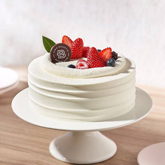 Mixed Berry Soft Cream Cake
