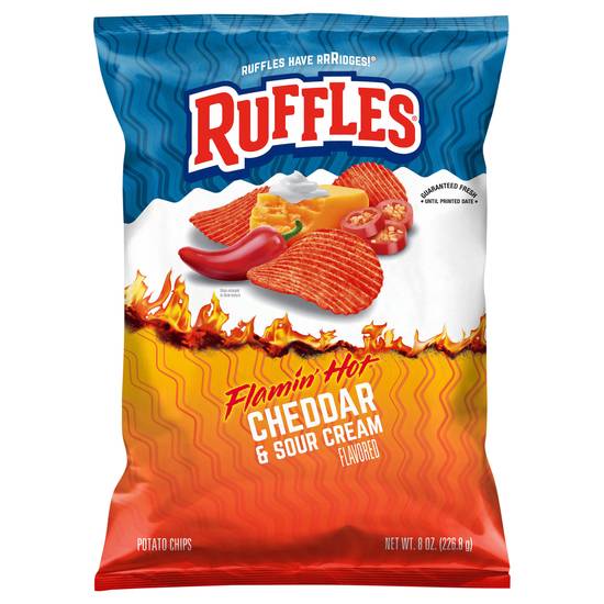 Ruffles Potato Chips (flamin' hot cheddar & sour cream)