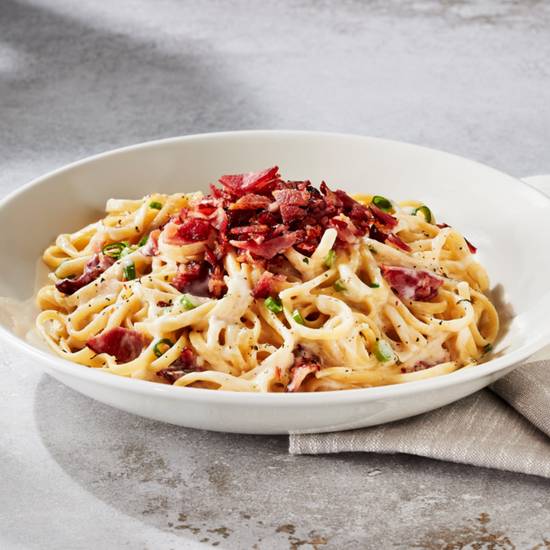 Linguini carbonara avec poulet modérée / Moderate Linguini Carbonara with Chicken