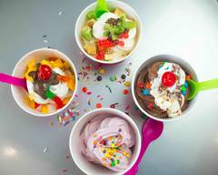 Menchie's Frozen Yogurt (26865 Sierra Hwy)