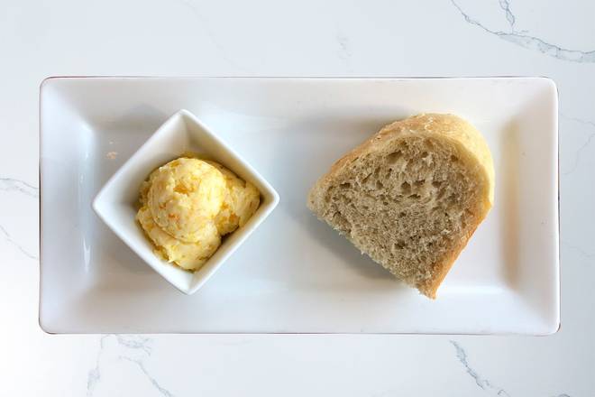 Sourdough Bread w/Butter