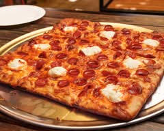 Pizza Machine (2216 SE 50th Ave)