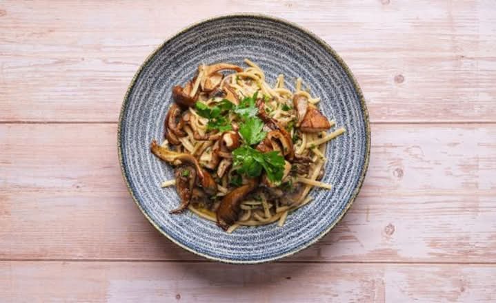 Wild mushroom & truffle linguine