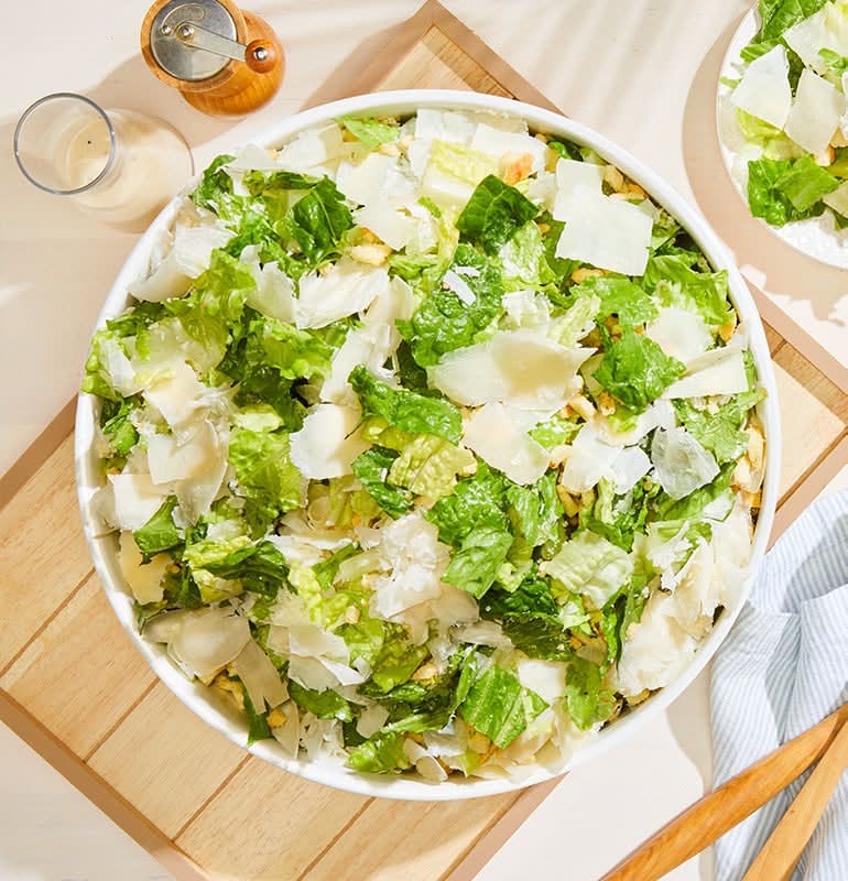 CATERING CLASSIC CAESAR SALAD