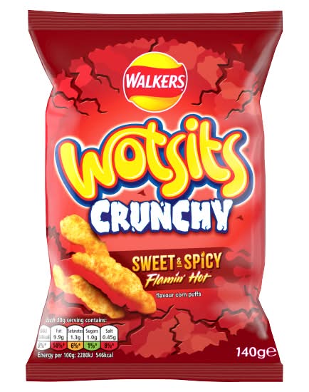 Walkers Flamin' Hot, Wotsits Crunchy Sharing Snacks Crisps (140g)