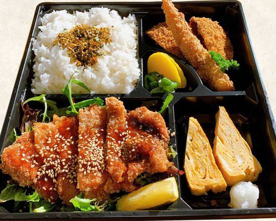 Deluxe Chicken Sauce Katsu Bento
