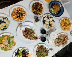 Rui's Shanghai Bistro (405 West Stuart Avenue)