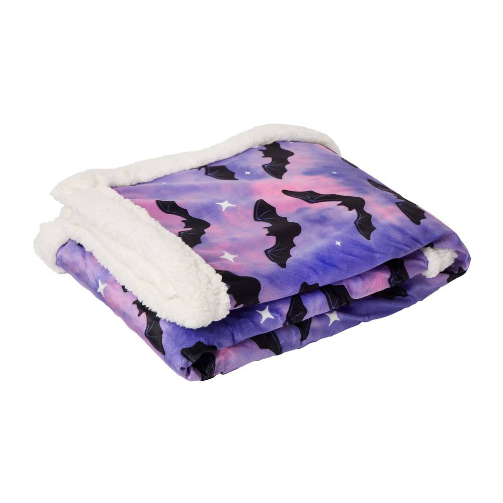 Thrills & Chills Bats Throw Blanket For Pets (purple)