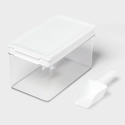 Room Essentials Ice Cube Tray With Lidded Bin & Scoop