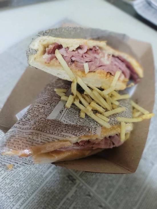 Sandwich tripleta