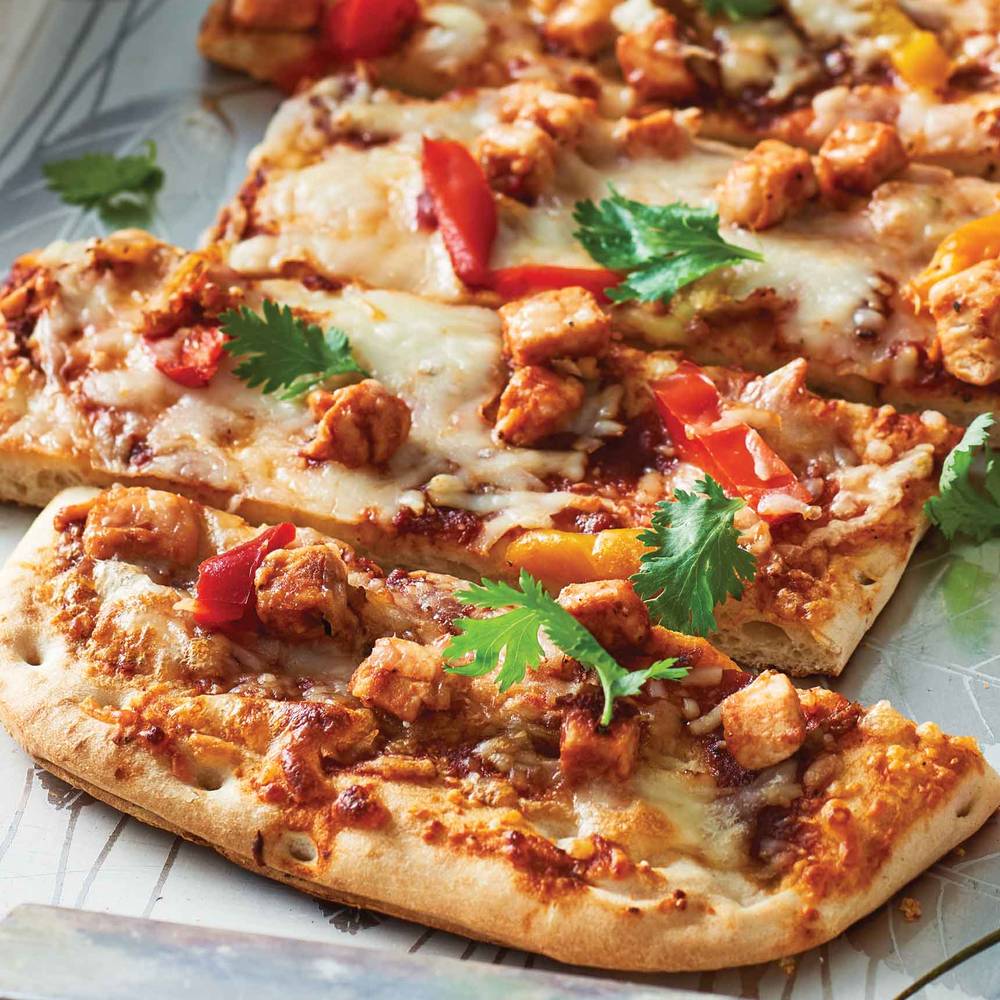 M&M Food Market · Chipotle Barbecue Chicken Flatbread (440g)