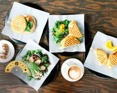 Shortwave Diner (4208 Manchaca Road)