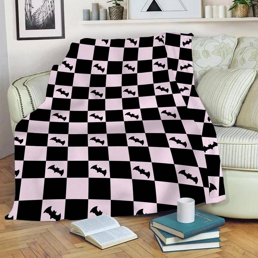 Breast Cancer Awareness Small Bats Halloween Fleece Blanket, 60in x 50in